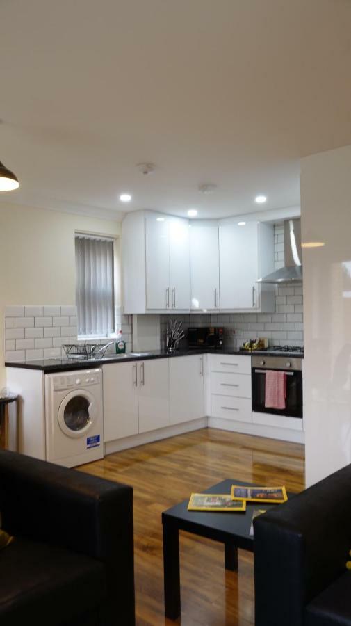 Apartmán Luxury 2 Bed 2 Bath - Free Parking - 5Min To Airport - Sleeps 6 Ashford  Exteriér fotografie
