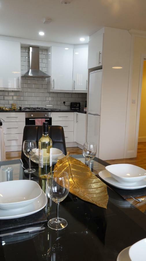 Apartmán Luxury 2 Bed 2 Bath - Free Parking - 5Min To Airport - Sleeps 6 Ashford  Exteriér fotografie