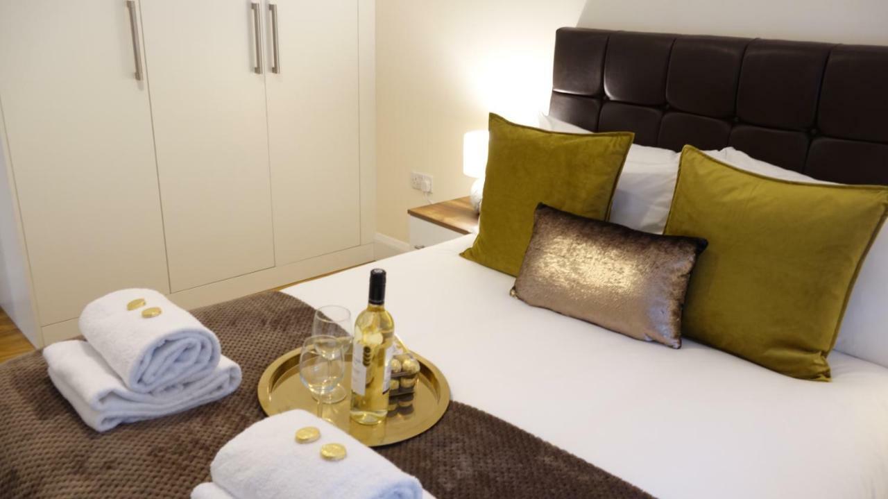 Apartmán Luxury 2 Bed 2 Bath - Free Parking - 5Min To Airport - Sleeps 6 Ashford  Exteriér fotografie