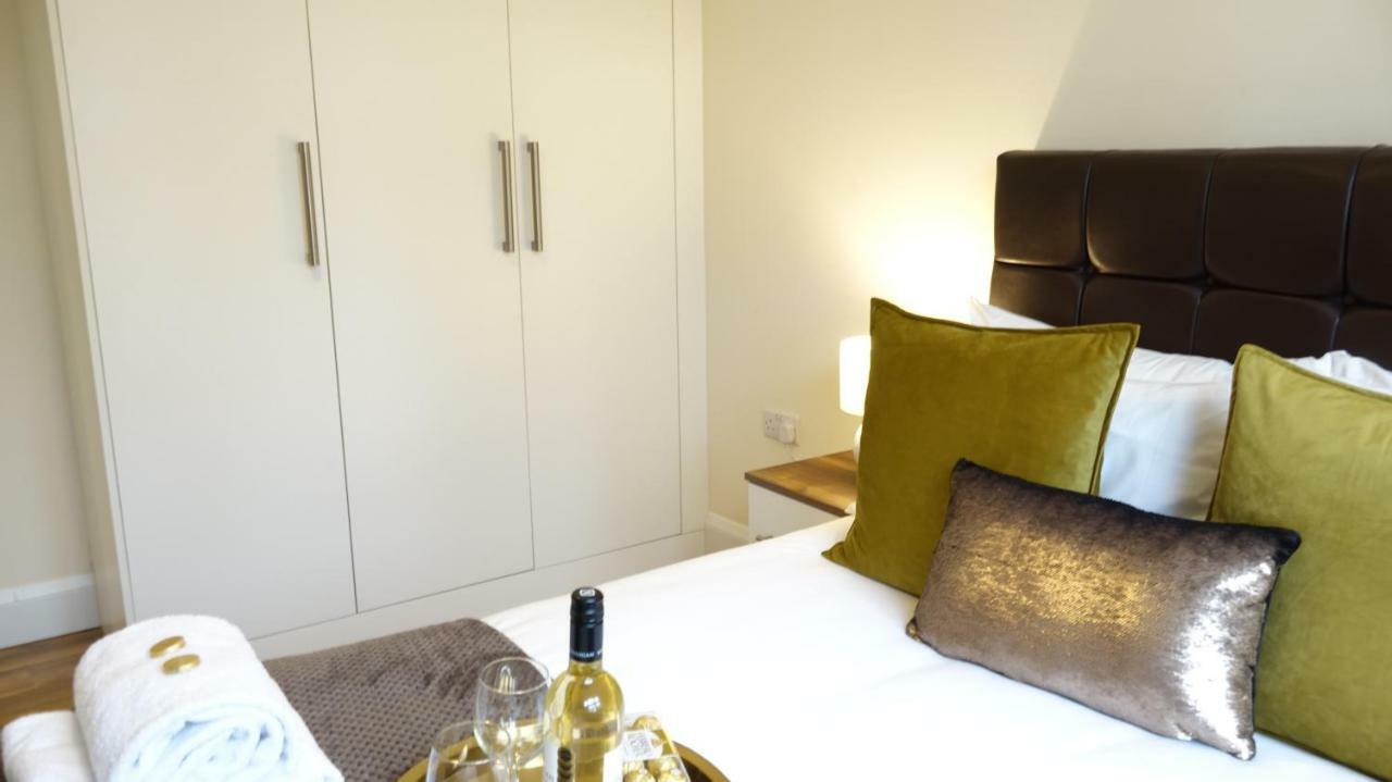 Apartmán Luxury 2 Bed 2 Bath - Free Parking - 5Min To Airport - Sleeps 6 Ashford  Exteriér fotografie