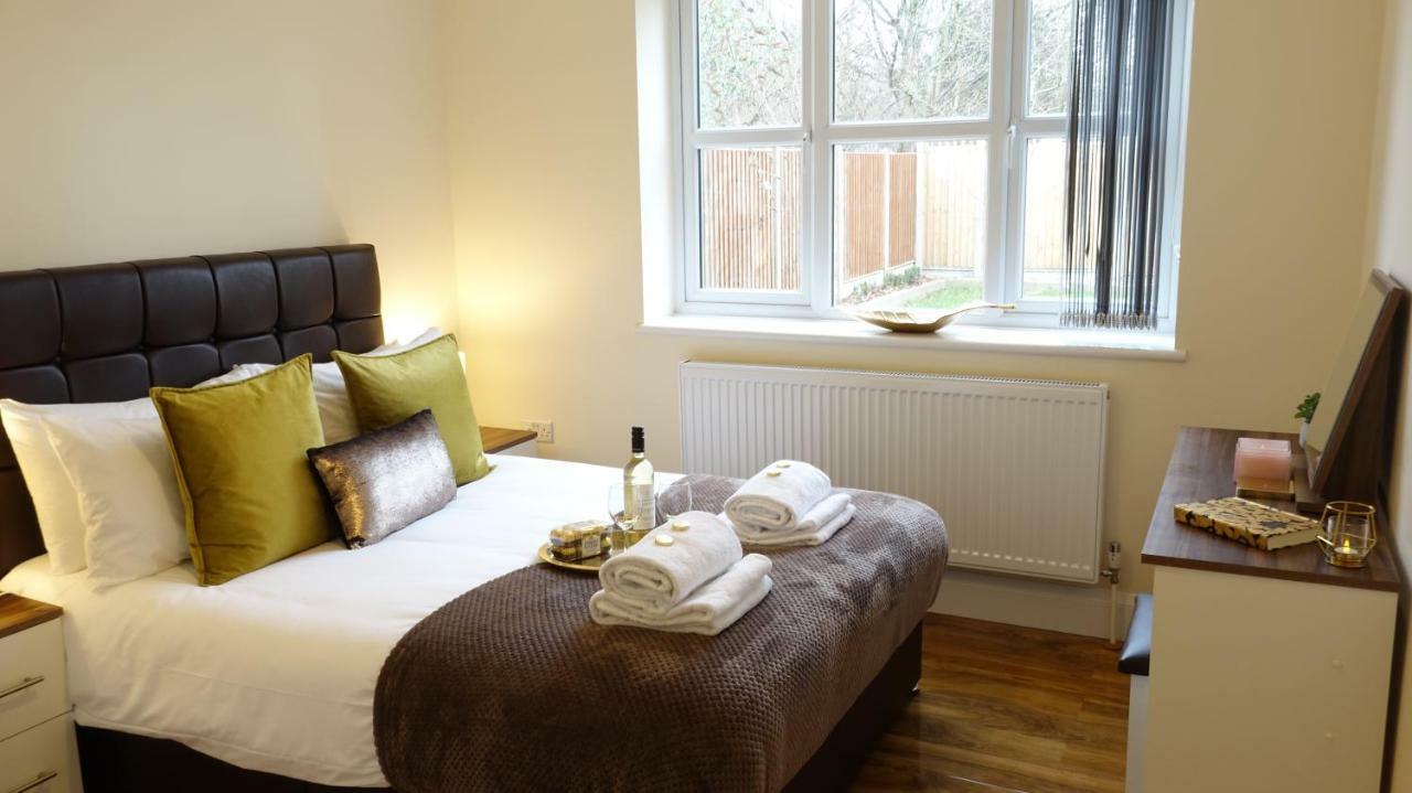 Apartmán Luxury 2 Bed 2 Bath - Free Parking - 5Min To Airport - Sleeps 6 Ashford  Exteriér fotografie