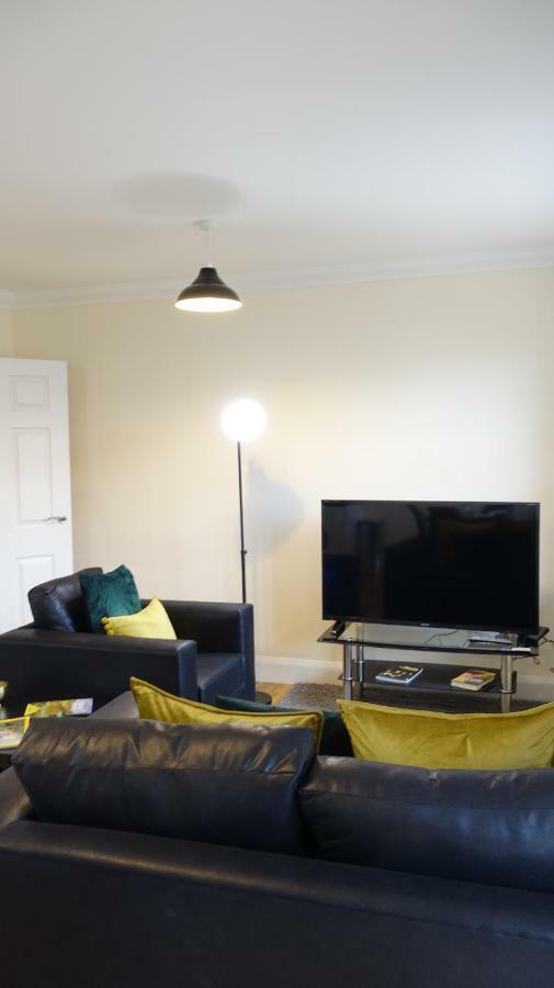 Apartmán Luxury 2 Bed 2 Bath - Free Parking - 5Min To Airport - Sleeps 6 Ashford  Exteriér fotografie